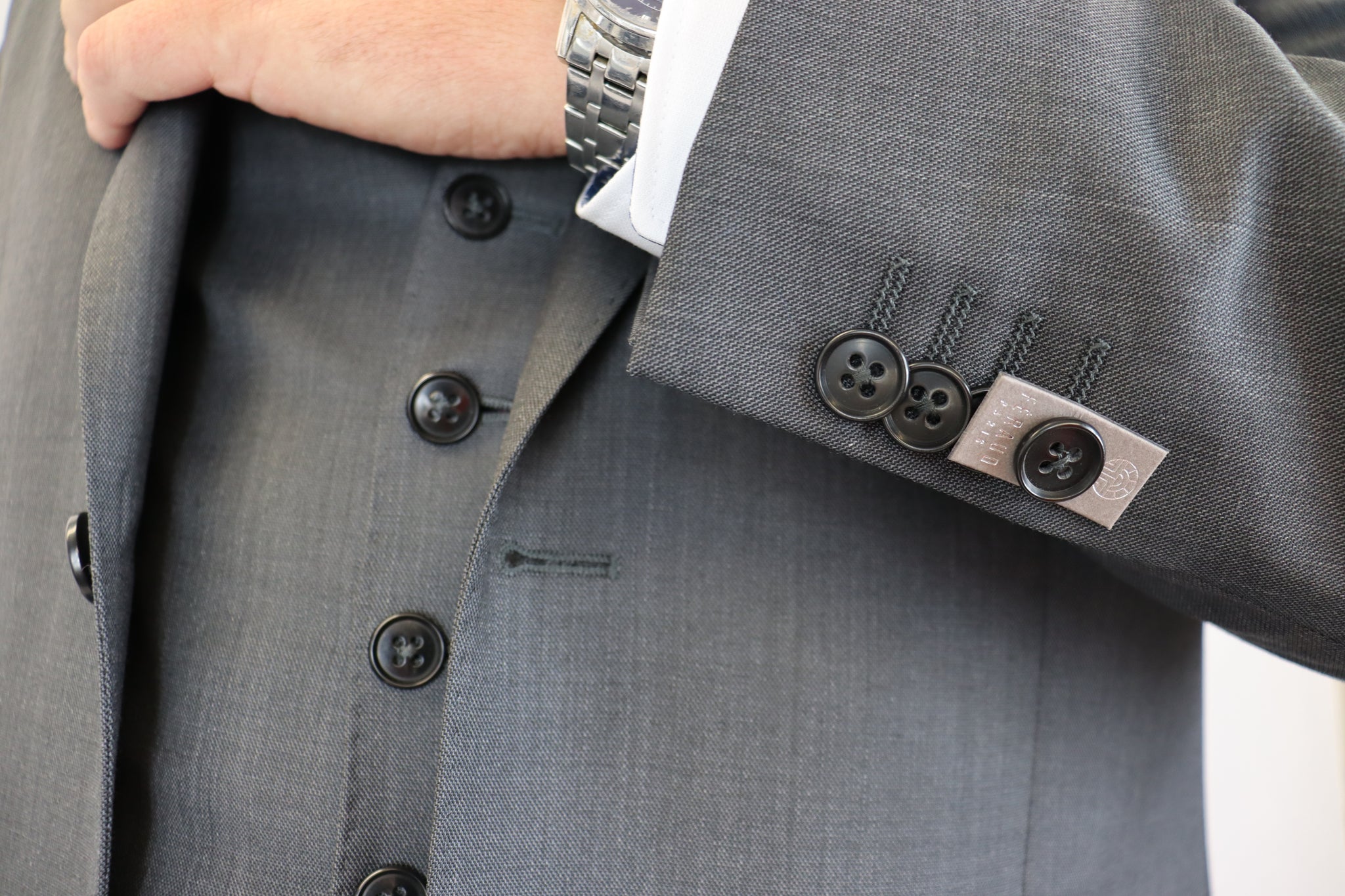 Feraud Mid-Grey Fine Wool Suit